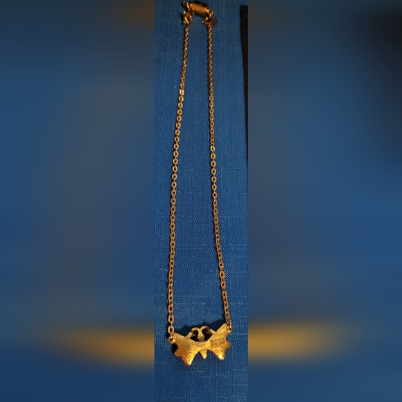 Goldtone Butterfly Necklace 16" Signed Accents By Hallmark - Picture 2 of 7